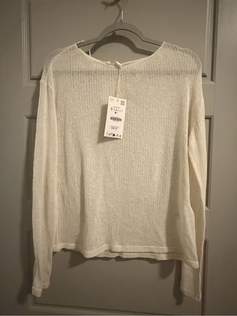 Zara Lightweight Cream Crewneck Knit Sweater